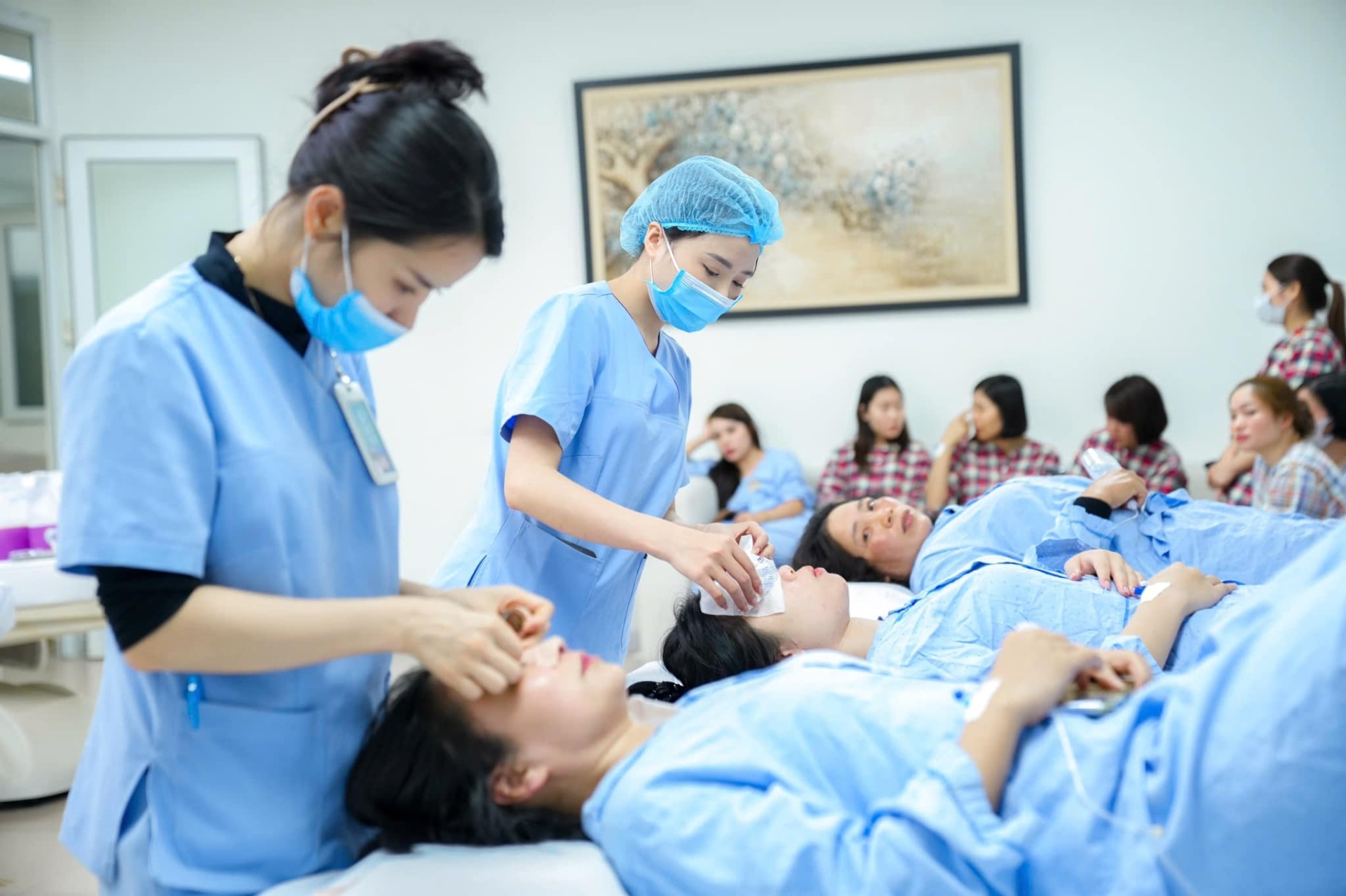 phẫu thuật thẩm mỹ mắt tại hà nội