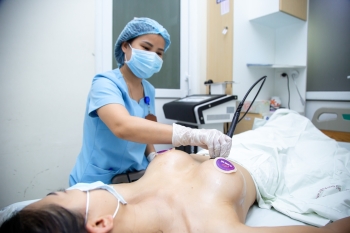 Nâng ngực bị bao xơ phải làm sao? Lưu ý sau khi nâng ngực