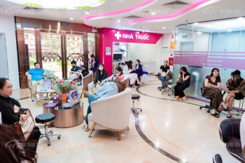 KHÔNG KHÍ NGHỈ LỄ BÙNG NỔ TẠI DR. HOÀNG TUẤN: KHÁCH HÀNG TẤP NẬP LÀM ĐẸP, NHIỀU KHUNG GIỜ KÍN LỊCH